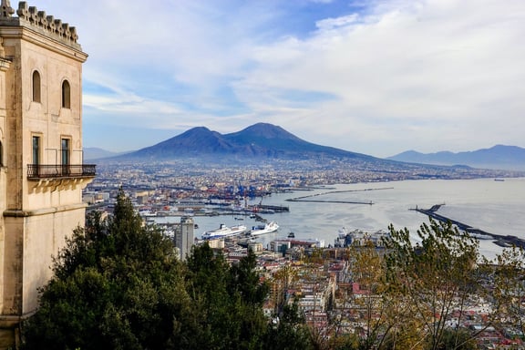 Vista del mare di Napoli