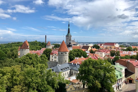 Dónde ir en agosto: Tallin Vista de Tallin