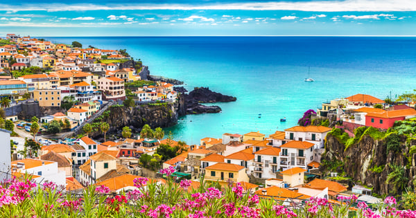 Flights from Port Elizabeth to Funchal