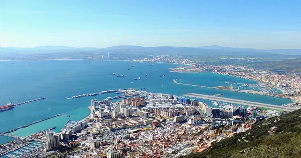Flights from Windhoek - Hosea Kutako to Gibraltar - North Front