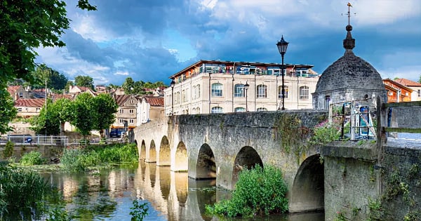 Vuelos de Monastir a Leeds - Bradford