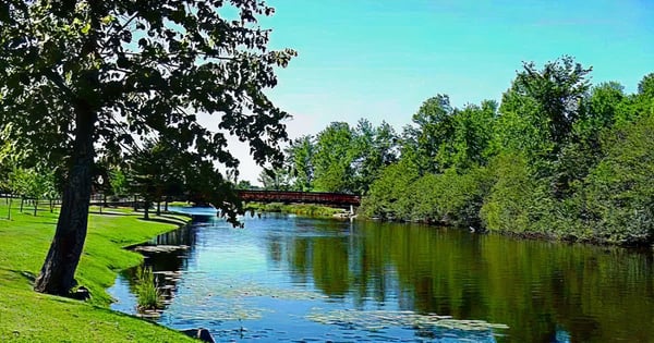 Flights from Salina to Medford - Jackson County