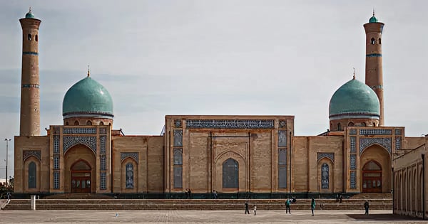 Voos do Weeze para o Tashkent